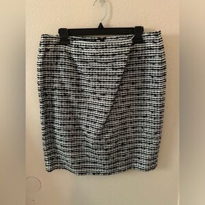 Jones New York Skirt